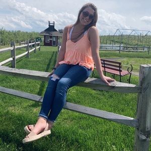 Meet your Posher, Abby